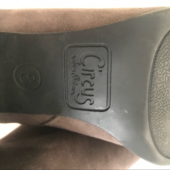 Suede bootie - Picture 6 of 8